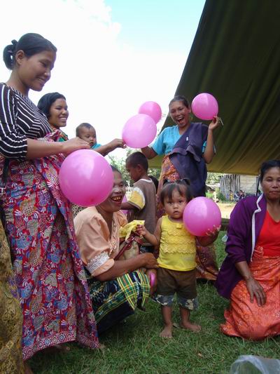 Luftballon Toba-Batak-Kinder